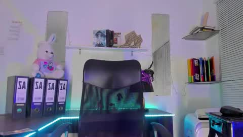 Snapshot of deamon_devil chatting on 01-16-26, 06:23 deamon_devil online show from 01-16-26, 06:23