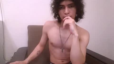 Snapshot of dean_raven chatting on 11-25-25, 12:32 dean_raven online show from 11-25-25, 12:32