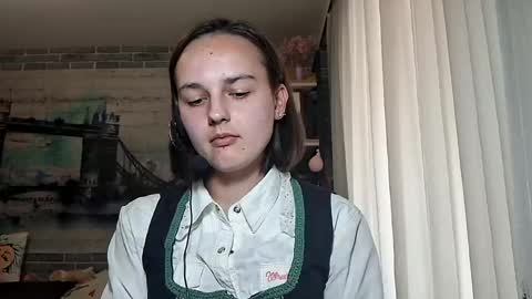 Maggie online show from 04-25-26, 12:52
