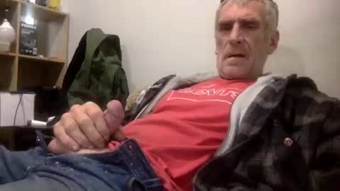 deanofflove221000 online show from 04-29-26, 06:06