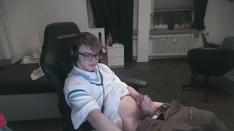 Dean online show from 11-23-25, 03:28