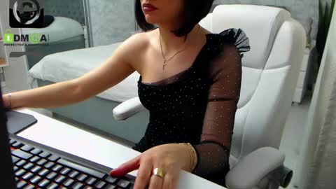 Elly online show from 03-01-25, 10:34