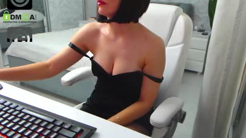 Elly online show from 09-17-25, 09:55