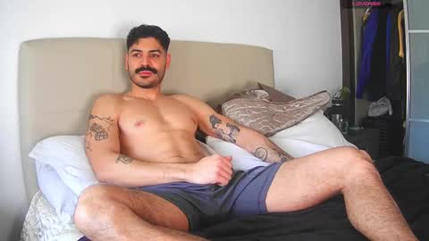 Snapshot of dearsweetboyz chatting on 02-09-25, 11:58 Pablo online show from 02-09-25, 11:58
