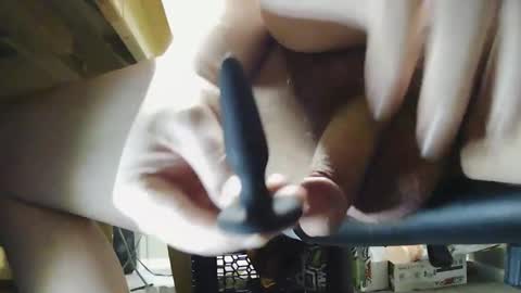 Snapshot of deathnite827 chatting on 01-05-25, 07:39 DK814 online show from 01-05-25, 07:39