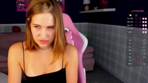 Jennifer online show from 03-02-25, 01:04