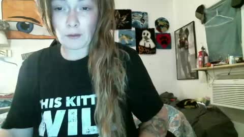 Snapshot of debbieafterhours69 chatting on 11-02-25, 01:41 DEBBIE online show from 11-02-25, 01:41