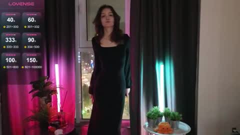 Snapshot of debihenks chatting on 11-10-25, 05:12 Eva online show from 11-10-25, 05:12