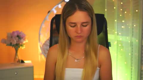Debora online show from 05-19-26, 06:31