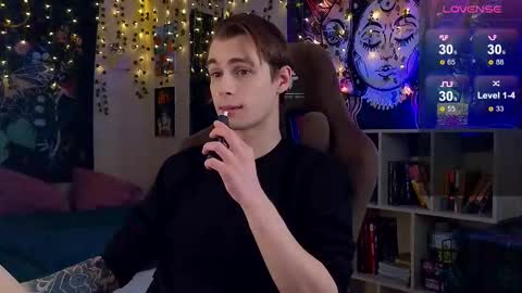 Snapshot of debugmee chatting on 02-06-26, 08:01 Samuel online show from 02-06-26, 08:01