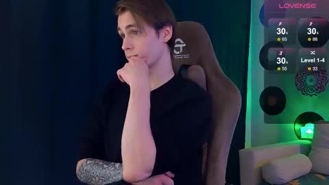 Snapshot of debugmee chatting on 03-09-26, 03:05 Samuel online show from 03-09-26, 03:05