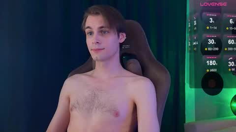 Snapshot of debugmee chatting on 03-11-26, 04:57 Samuel online show from 03-11-26, 04:57