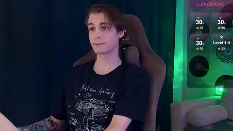 Snapshot of debugmee chatting on 03-16-26, 04:55 Samuel online show from 03-16-26, 04:55