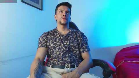 Santiago online show from 02-25-26, 02:32