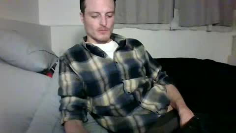 Dee4dayz online show from 05-01-26, 02:38