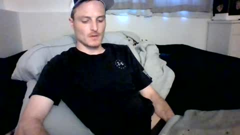Dee4dayz online show from 06-12-26, 06:51
