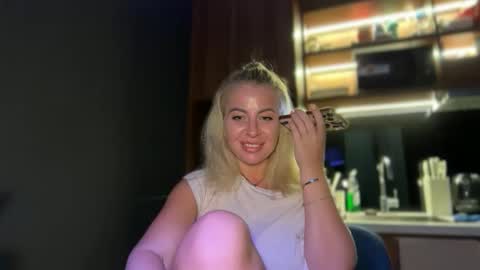 Snapshot of deean12 chatting on 02-19-26, 05:53 deean12 online show from 02-19-26, 05:53