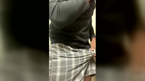 Snapshot of deeperinnit chatting on 02-15-26, 02:30 deeperinnit online show from 02-15-26, 02:30