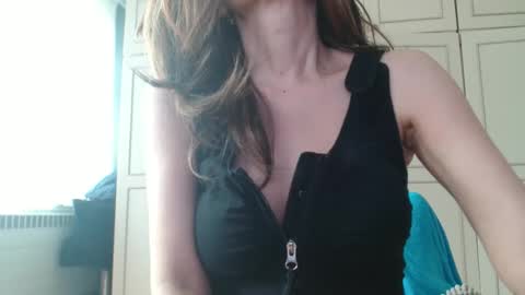 KamiDevi online show from 04-18-26, 02:21