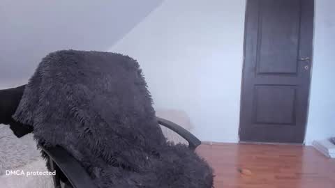 Deessert online show from 09-14-25, 04:33