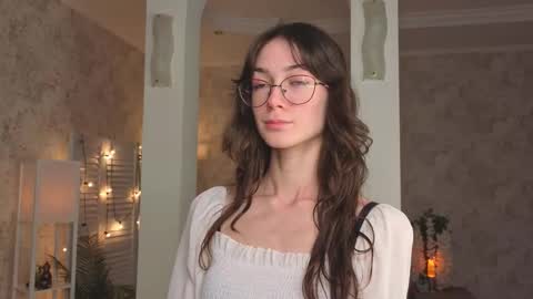 Snapshot of defeded_lovee chatting on 09-28-25, 07:19 Amy online show from 09-28-25, 07:19