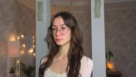 Snapshot of defeded_lovee chatting on 10-03-25, 07:55 Amy online show from 10-03-25, 07:55