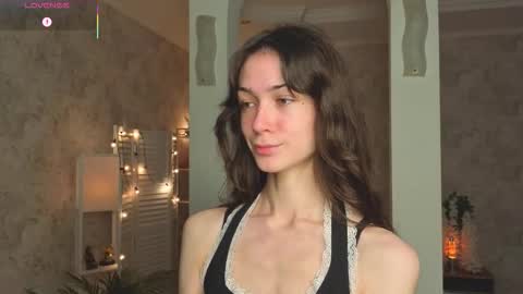 Snapshot of defeded_lovee chatting on 10-09-25, 08:18 Amy online show from 10-09-25, 08:18