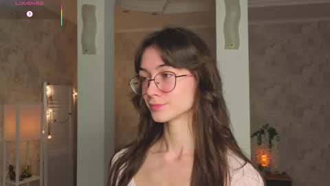 Snapshot of defeded_lovee chatting on 10-15-25, 08:20 Amy online show from 10-15-25, 08:20