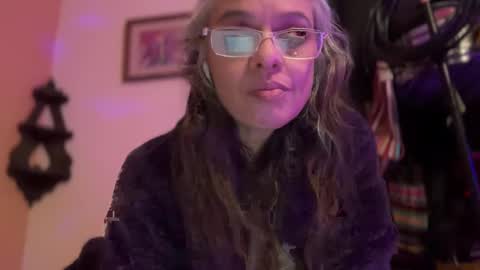 Tori online show from 01-16-25, 06:56