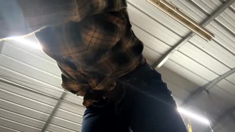 Tori online show from 10-05-25, 02:43