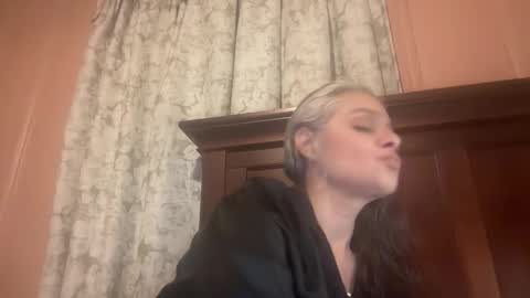 Tori online show from 02-17-26, 07:16