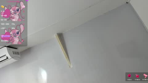 Snapshot of dei_v_48 chatting on 01-21-25, 10:19 DEIVY online show from 01-21-25, 10:19