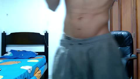 Snapshot of dei_v_48 chatting on 04-03-26, 06:00 DEIVY online show from 04-03-26, 06:00