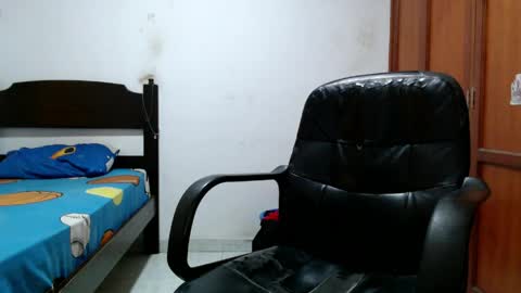 Snapshot of dei_v_48 chatting on 04-03-26, 06:39 DEIVY online show from 04-03-26, 06:39