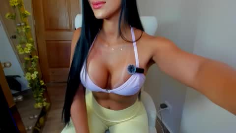 Snapshot of deisy_madrid chatting on 09-22-25, 06:32 deisymadrid online show from 09-22-25, 06:32
