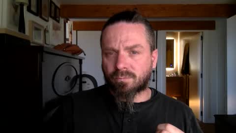 Snapshot of deivitzzz chatting on 03-21-26, 01:16 Hermes online show from 03-21-26, 01:16
