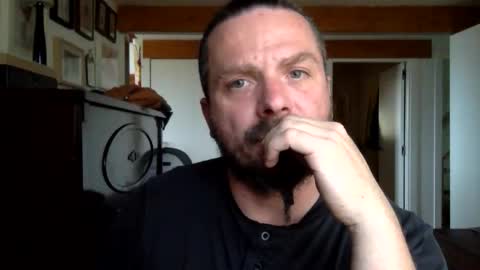 Snapshot of deivitzzz chatting on 03-22-26, 02:20 Hermes online show from 03-22-26, 02:20