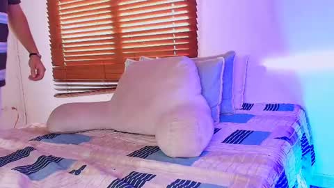 Snapshot of deivy_gram chatting on 07-12-26, 11:34 DEIVY online show from 07-12-26, 11:34
