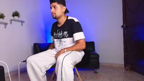 Snapshot of deivy_gram chatting on 07-24-26, 11:25 DEIVY online show from 07-24-26, 11:25