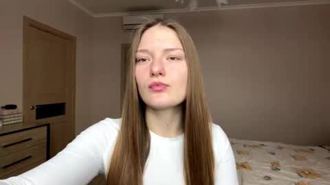 Mila online show from 02-16-26, 07:15