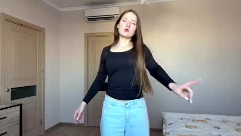 Mila online show from 02-20-26, 07:21