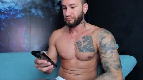 Delessandro online show from 06-07-26, 04:33