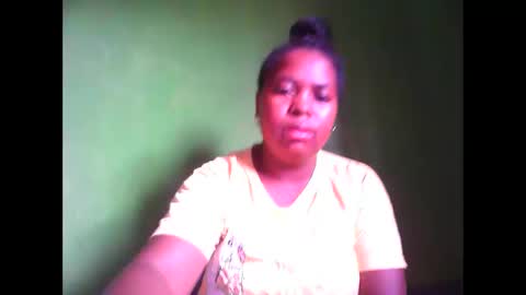 deliah712909 online show from 01-13-26, 05:13
