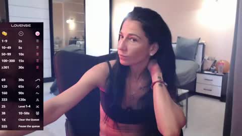 Nicole online show from 06-18-26, 08:14