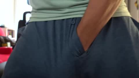 delicioso4u online show from 11-28-25, 04:31