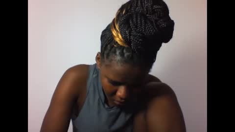 Snapshot of deliciousbabe01 chatting on 02-01-26, 10:47 EVAH online show from 02-01-26, 10:47