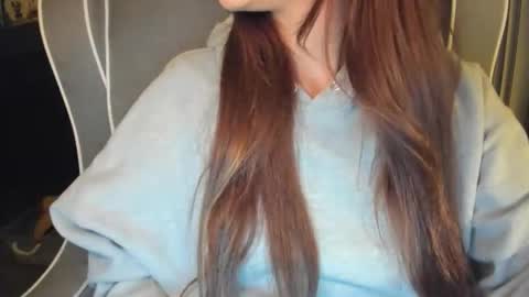 Snapshot of deliciousnoni chatting on 10-31-25, 06:47 deliciousnoni online show from 10-31-25, 06:47