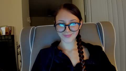 Snapshot of deliciousnoni chatting on 11-01-25, 06:26 deliciousnoni online show from 11-01-25, 06:26