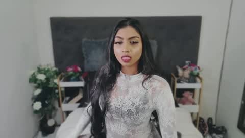 Delilah Blaze online show from 06-23-26, 04:49