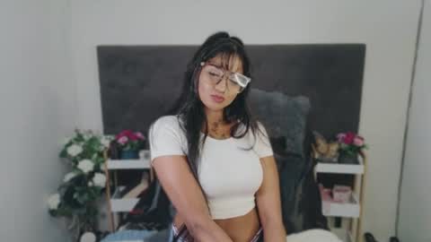 Delilah Blaze online show from 08-04-26, 05:37